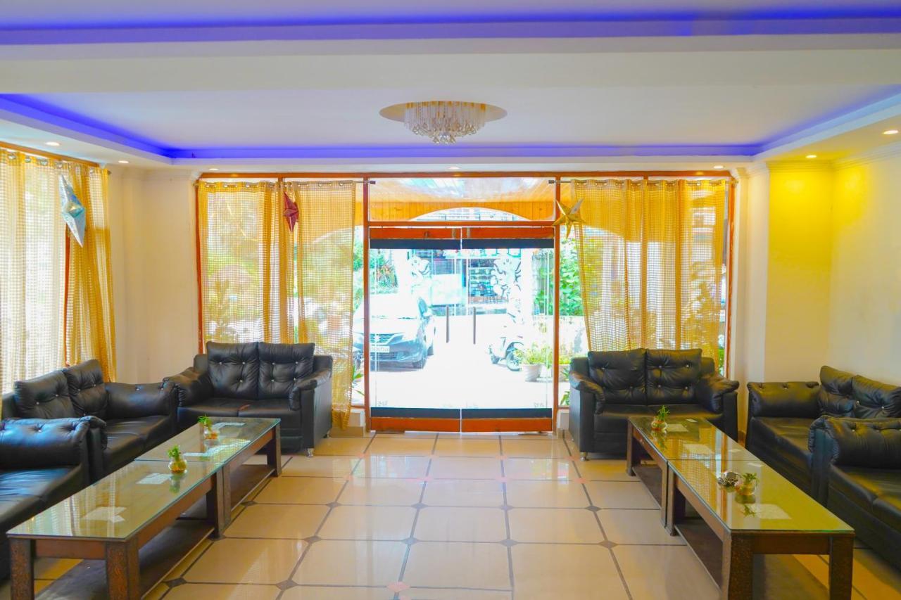 Hotel Akash Regency Manāli Dış mekan fotoğraf