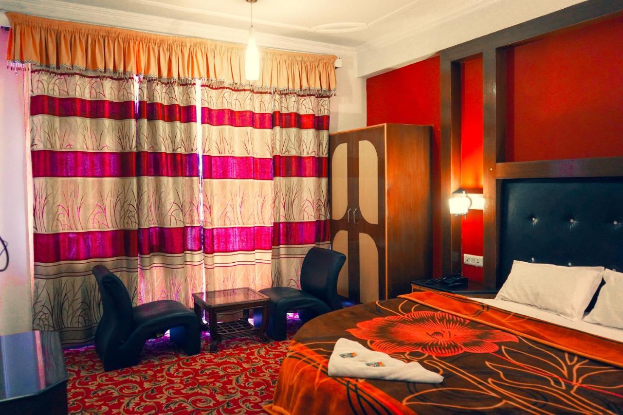 Hotel Akash Regency Manāli Dış mekan fotoğraf