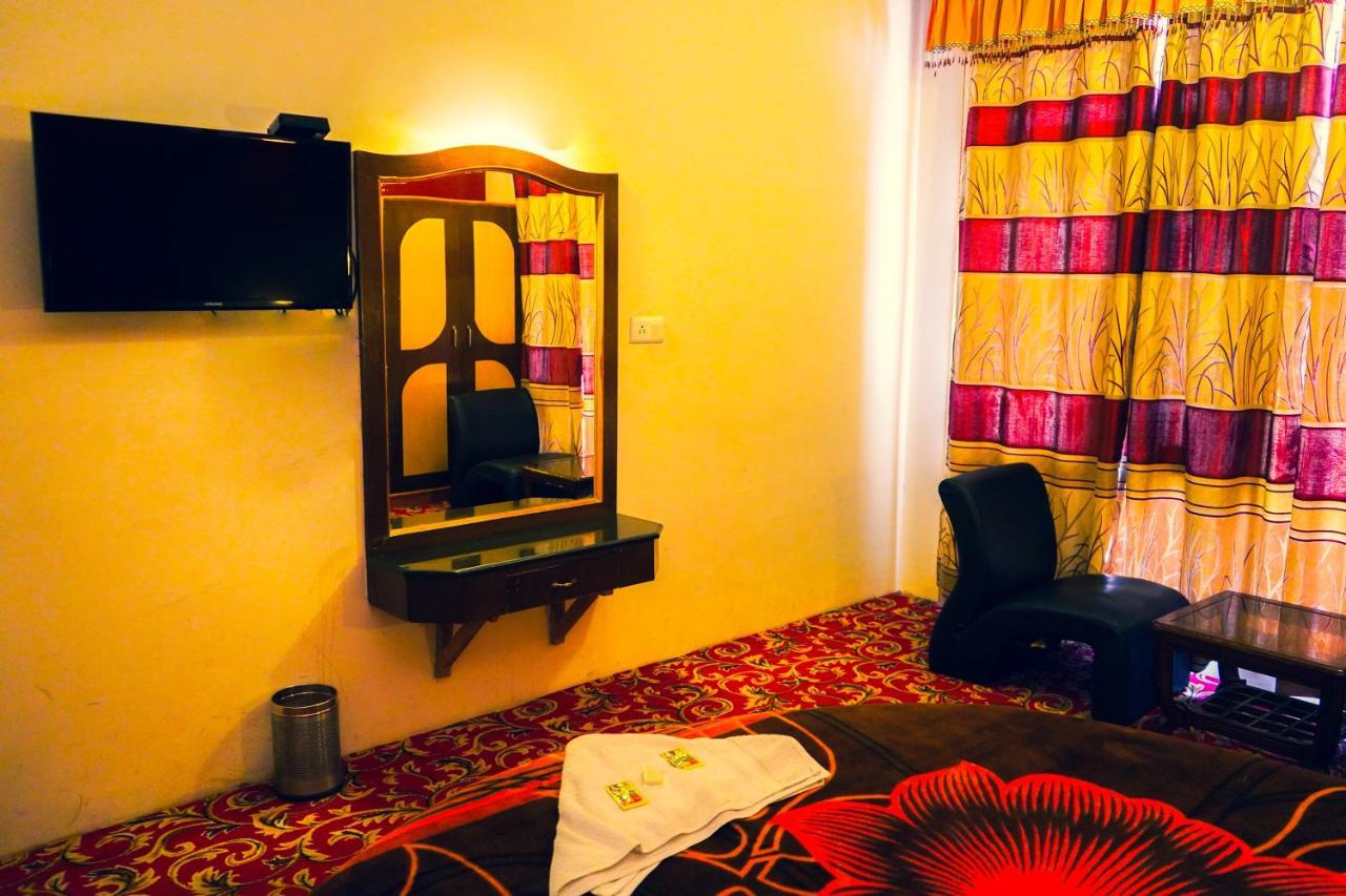 Hotel Akash Regency Manāli Dış mekan fotoğraf