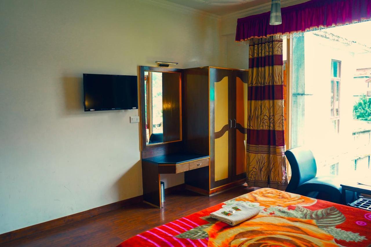 Hotel Akash Regency Manāli Dış mekan fotoğraf