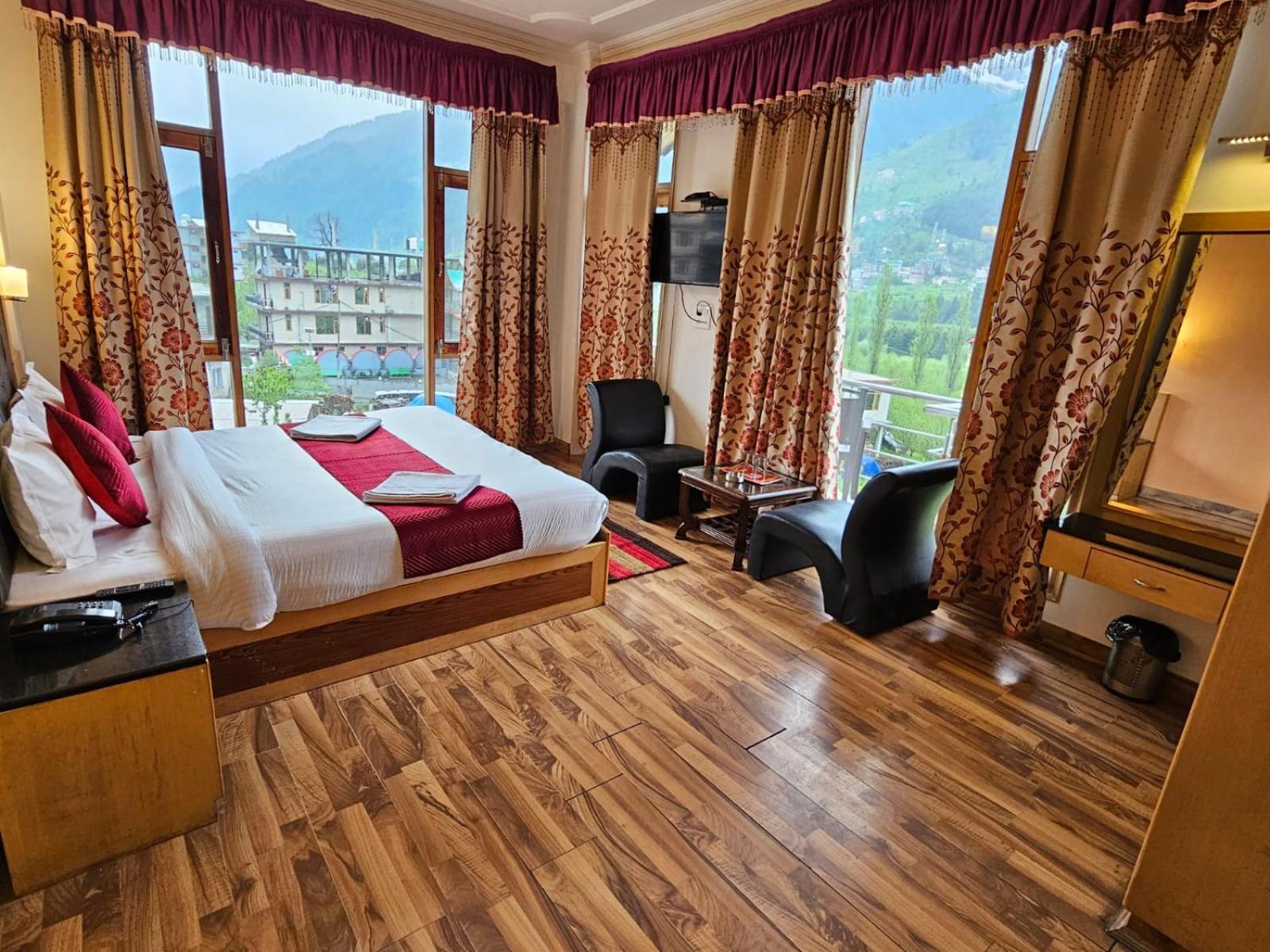 Hotel Akash Regency Manāli Dış mekan fotoğraf
