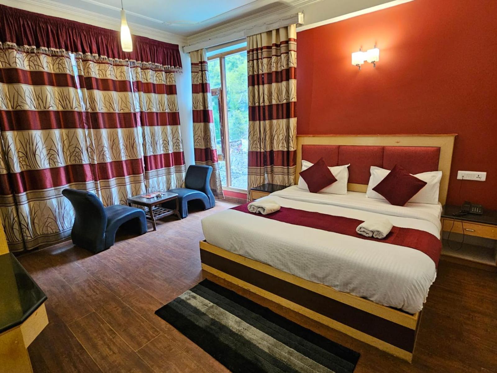 Hotel Akash Regency Manāli Dış mekan fotoğraf